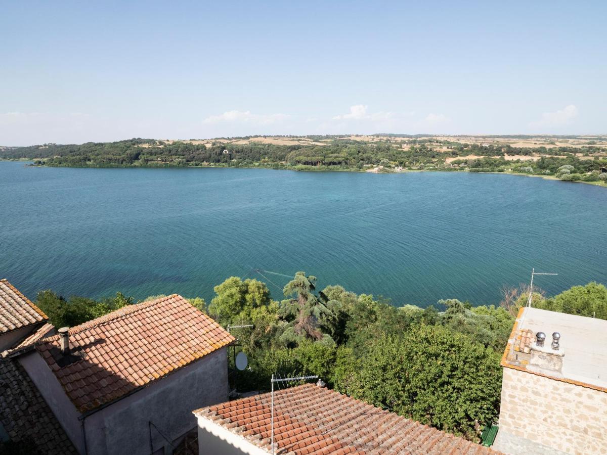 Attico Con Vista Lago - Miralago Anguillara Sabazia Εξωτερικό φωτογραφία