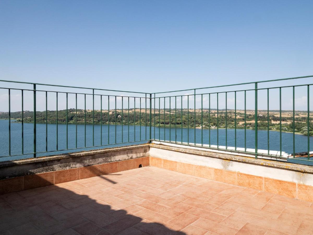 Attico Con Vista Lago - Miralago Anguillara Sabazia Εξωτερικό φωτογραφία